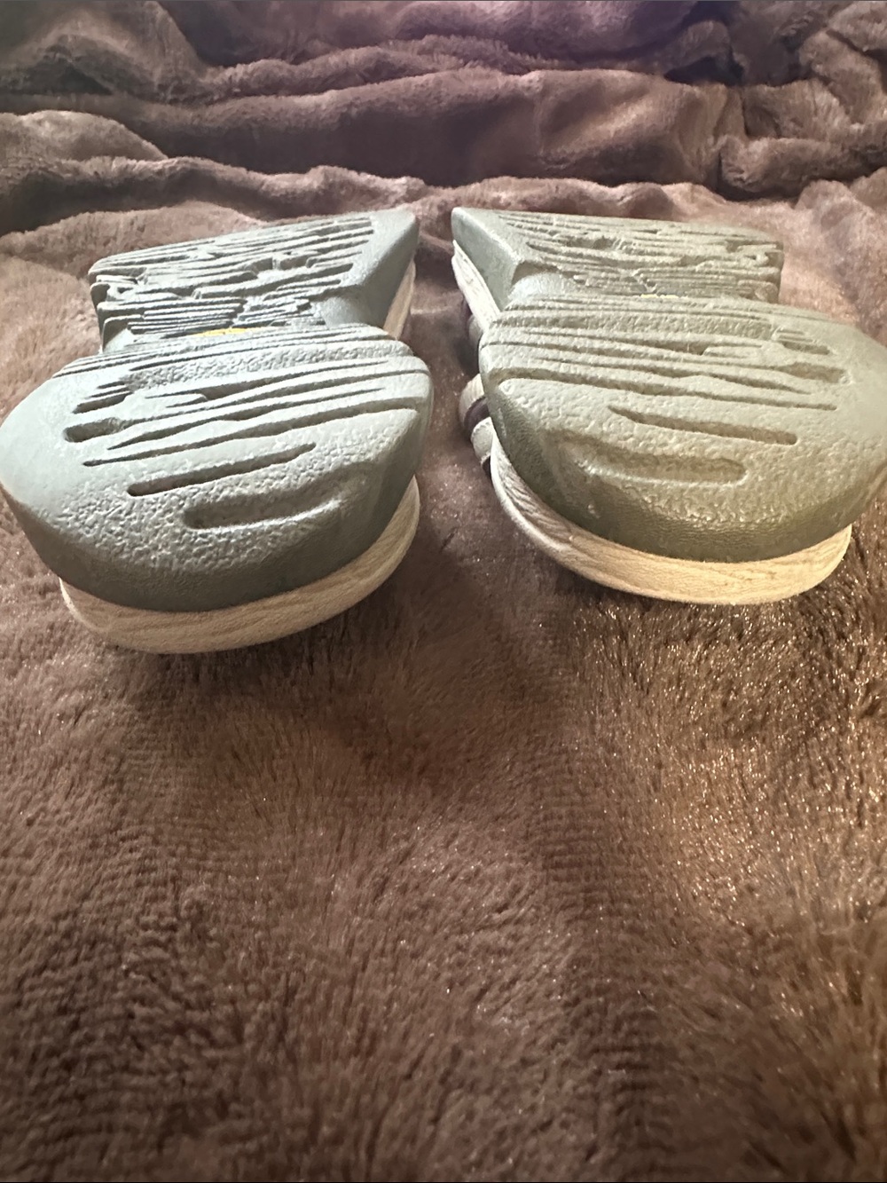 Keen Whisper Tan and Purple Outdoor Sandals Sz 6.5 - Picture 9 of 11